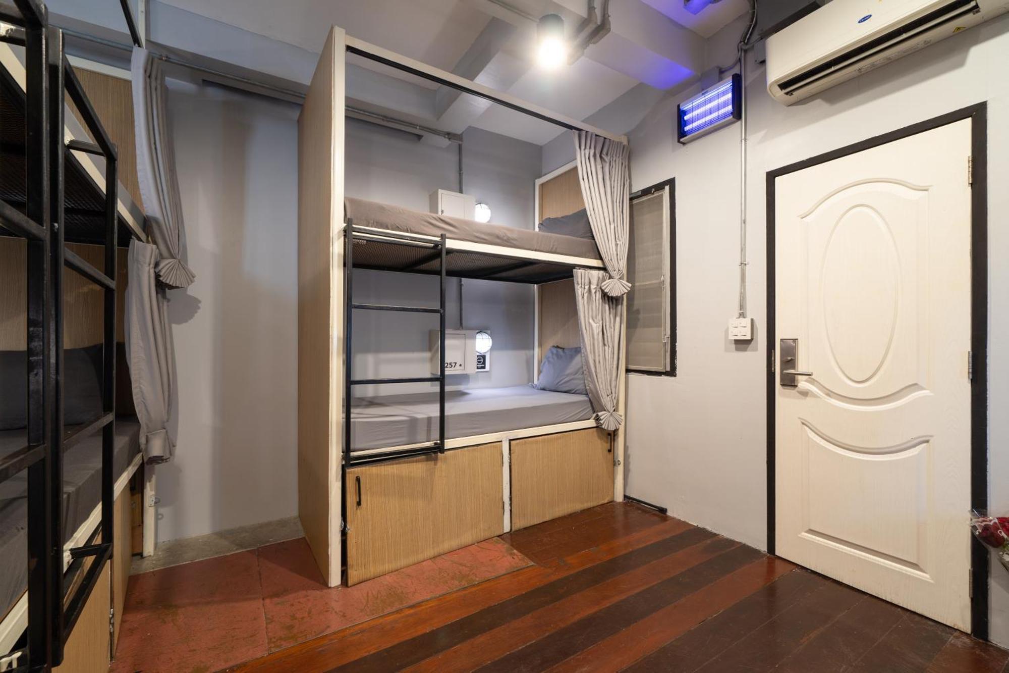 Oh Hostels - Bangkok Ngoại thất bức ảnh